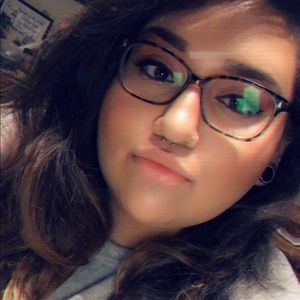 Meet your Posher, Ariana